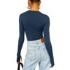 OYIGELZ Langarmshirt Damen Basic T-Shirt Langarm Crop Top Y2K Slim Fit Oberteile Casual Rundhals Tee Shirt – Bild 3